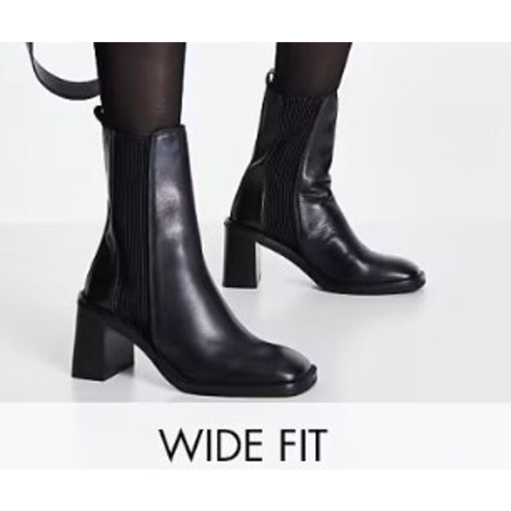 New Asos Design Chelsea Ankle Boots Leather Wide Size US 6 UK 4‎